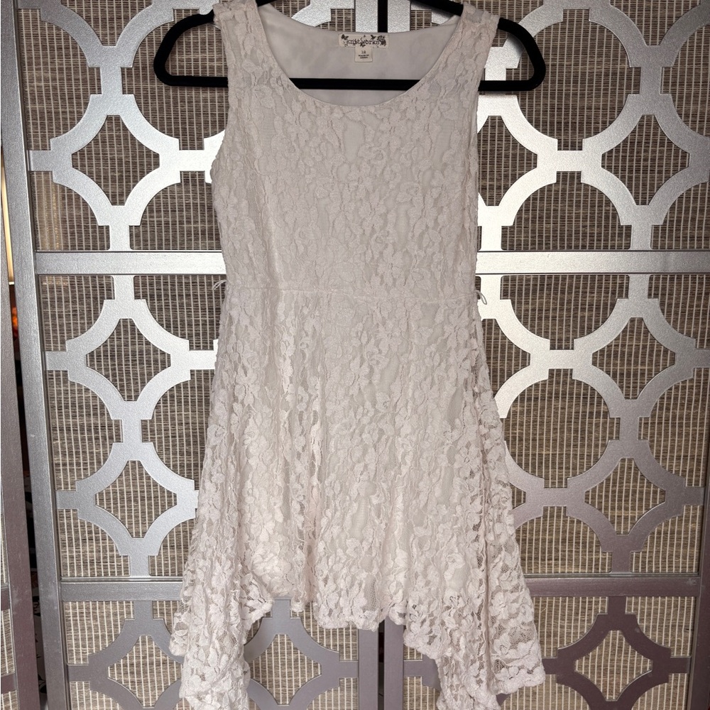 Knitworks White Lace Casual Dress Missing Belt